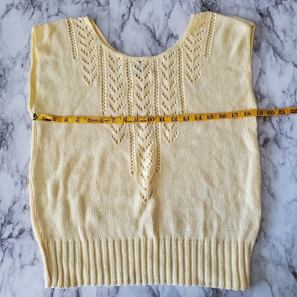 Vintage Yellow Summer Sweater - Picture 7 of 10